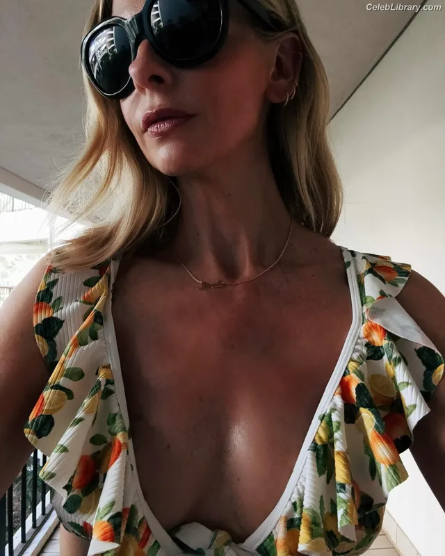 Sarah Michelle Gellar photo 7 of 653