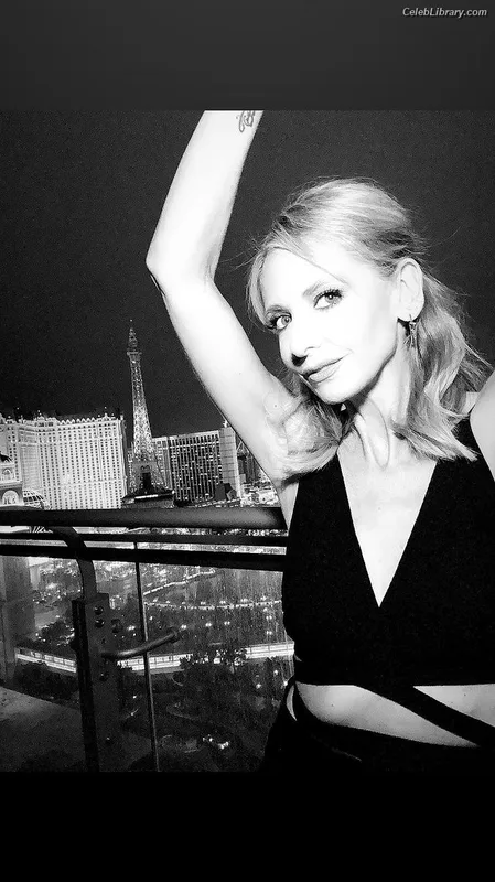 Sarah Michelle Gellar photo 4 of 653