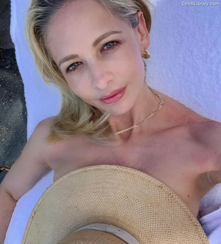 Sarah Michelle Gellar photo 9 of 653