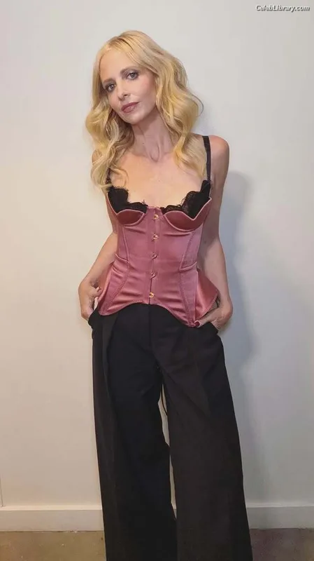 Sarah Michelle Gellar photo 15 of 653