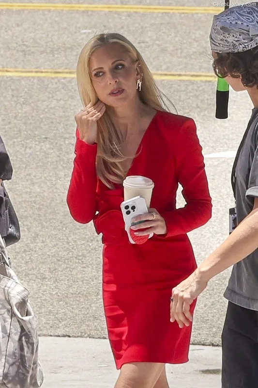 Sarah Michelle Gellar photo 9 of 653