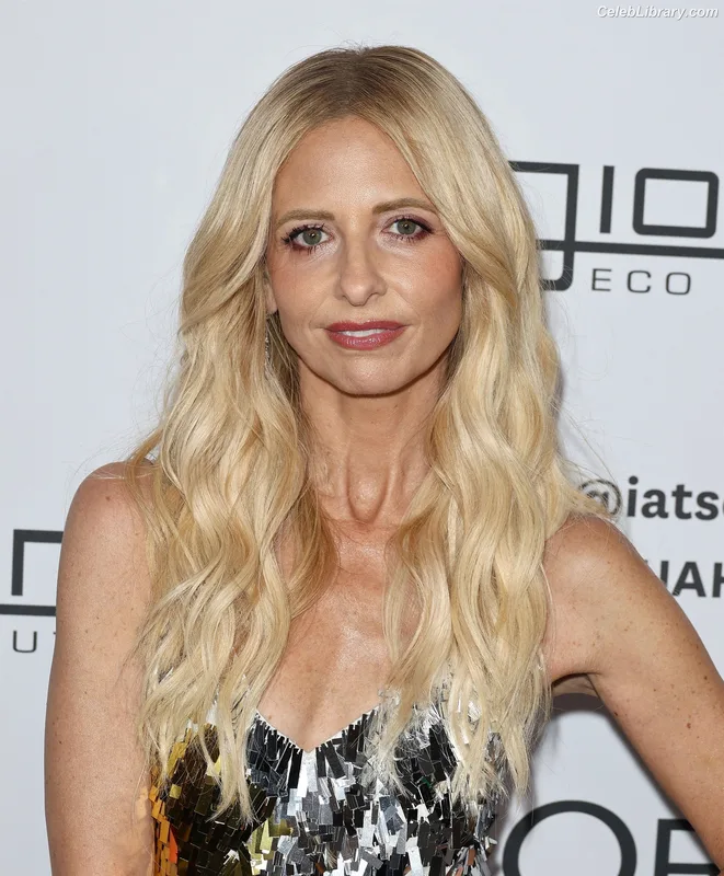 Sarah Michelle Gellar photo 9 of 653