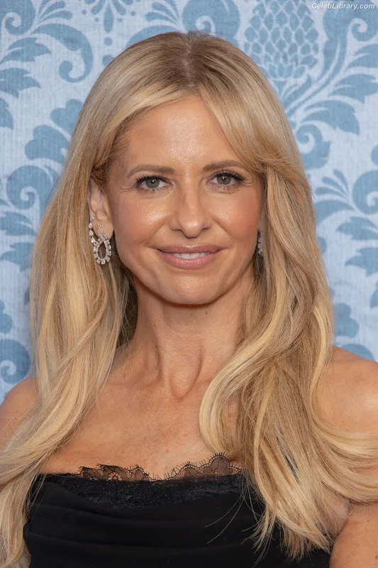 Sarah Michelle Gellar photo 1 of 653