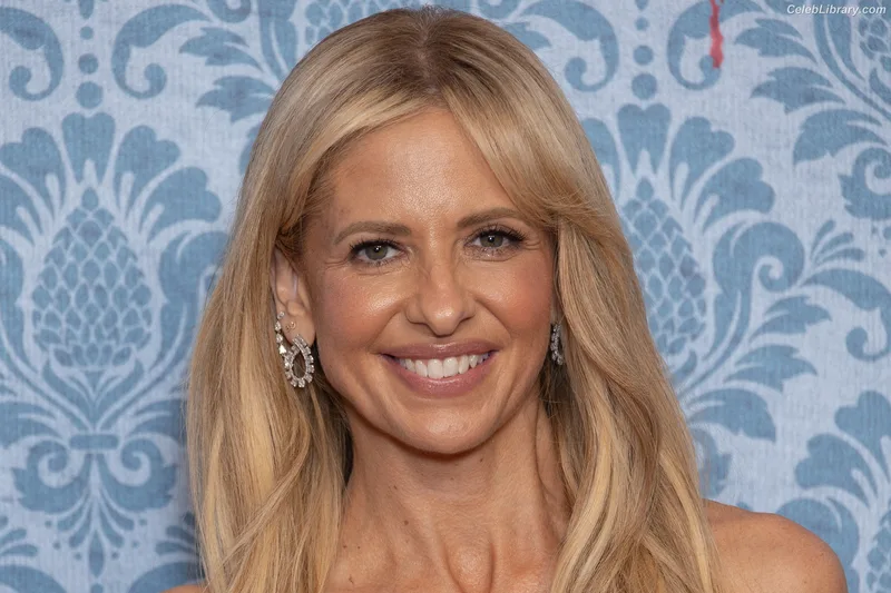 Sarah Michelle Gellar photo 3 of 653