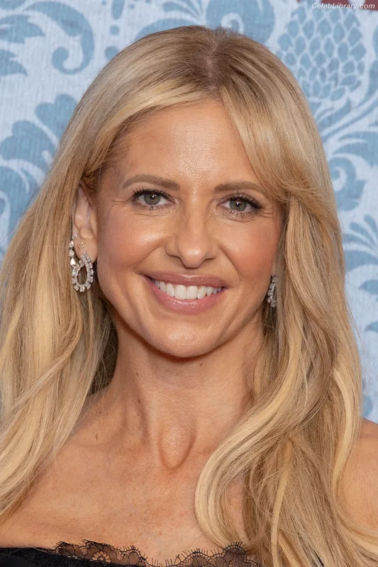 Sarah Michelle Gellar photo 4 of 653