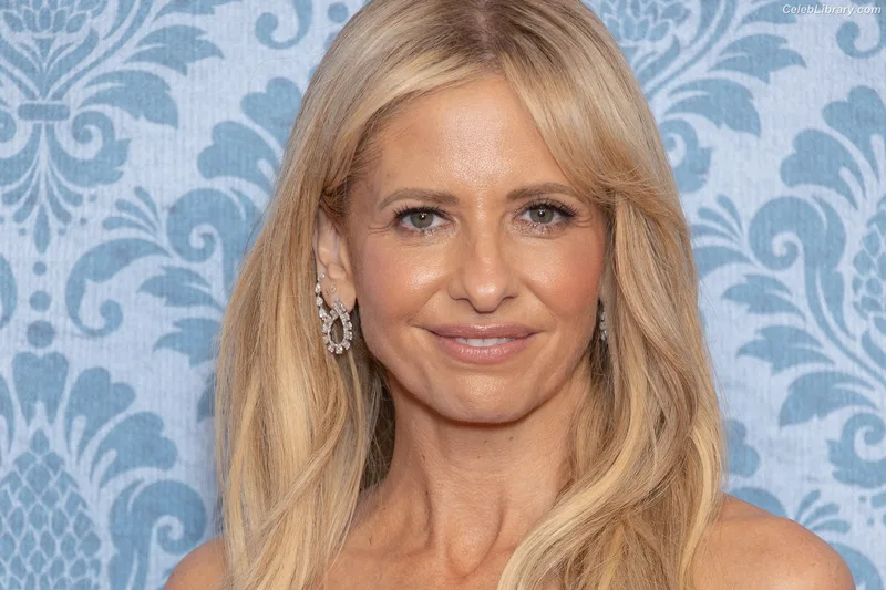Sarah Michelle Gellar photo 9 of 653