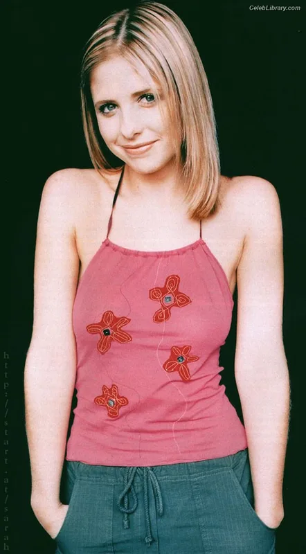 Sarah Michelle Gellar photo 17 of 653