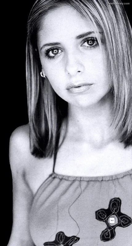 Sarah Michelle Gellar photo 18 of 653