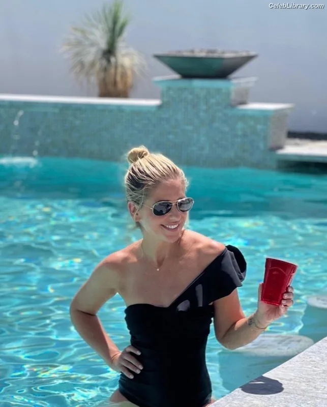 Sarah Michelle Gellar photo 21 of 653