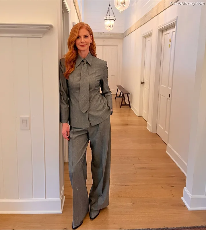 Sarah Rafferty photo 6 of 63