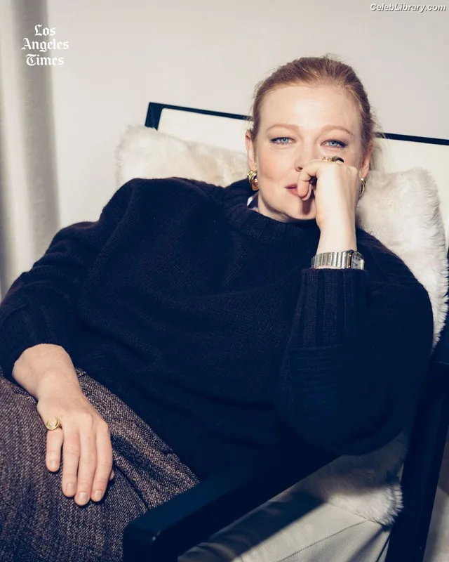 Sarah Snook photo 4 of 146