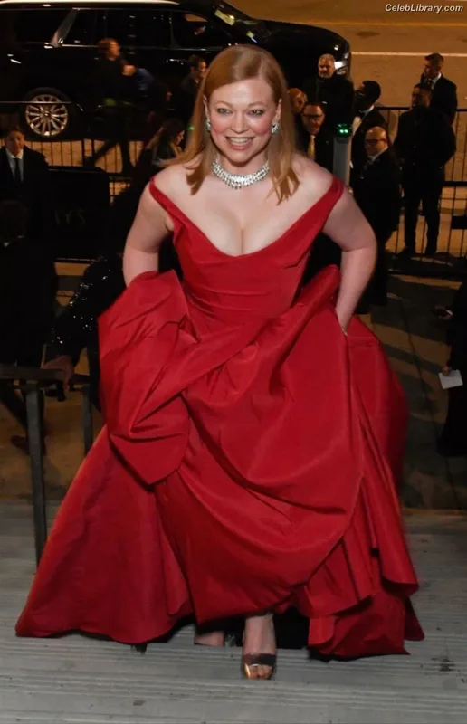 Sarah Snook photo 4 of 146