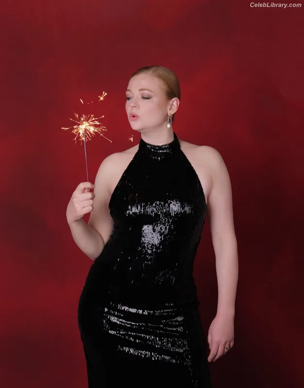 Sarah Snook photo 11 of 146