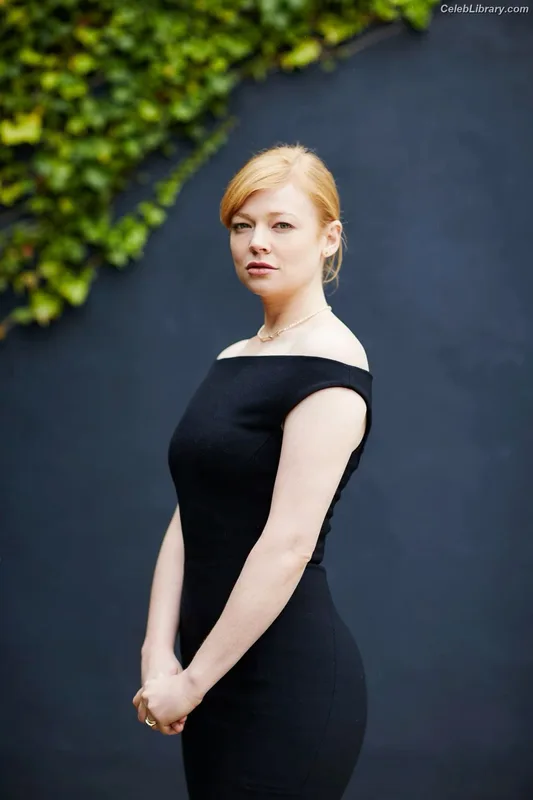 Sarah Snook photo 20 of 146