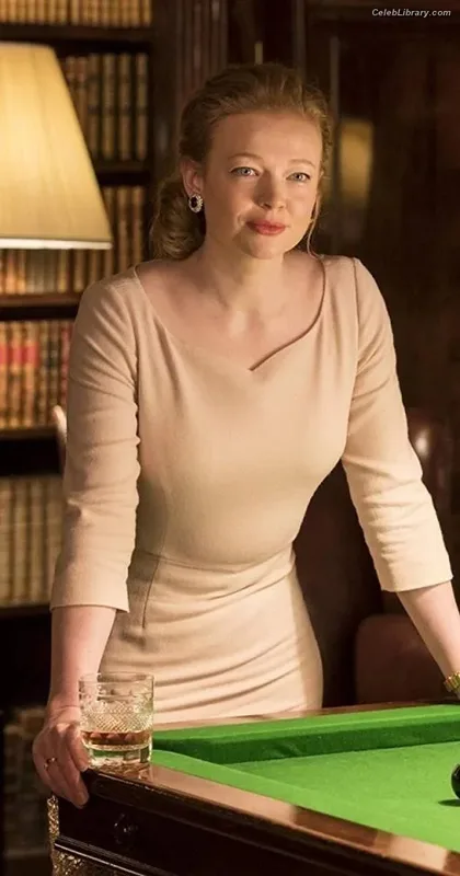 Sarah Snook photo 5 of 146