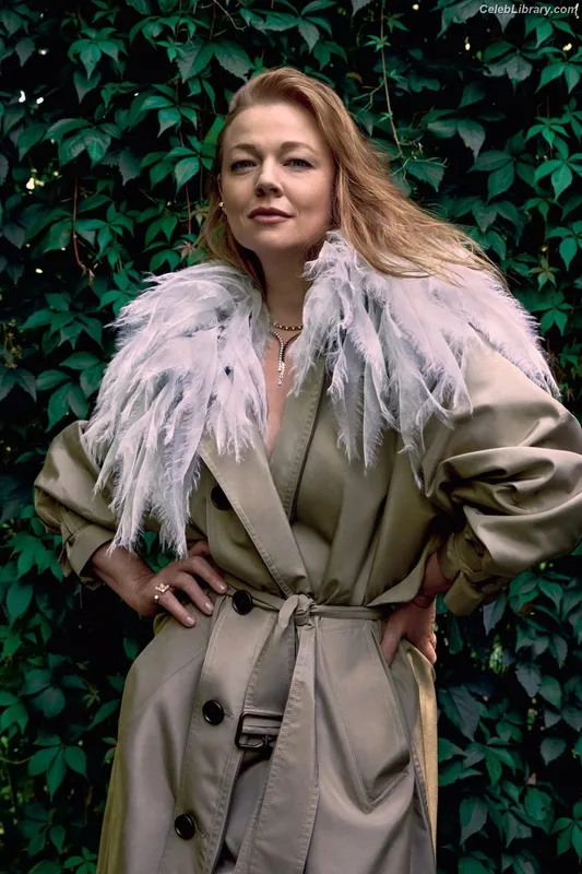 Sarah Snook photo 15 of 146