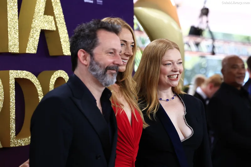 Sarah Snook photo 22 of 146