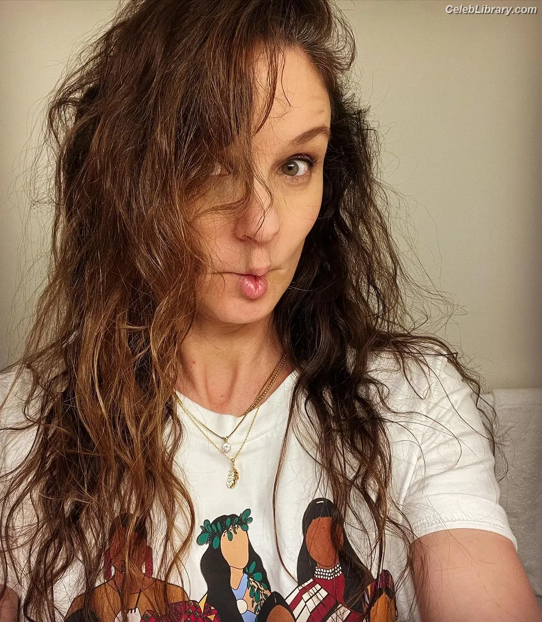 Sarah Wayne Callies photo 6 of 8