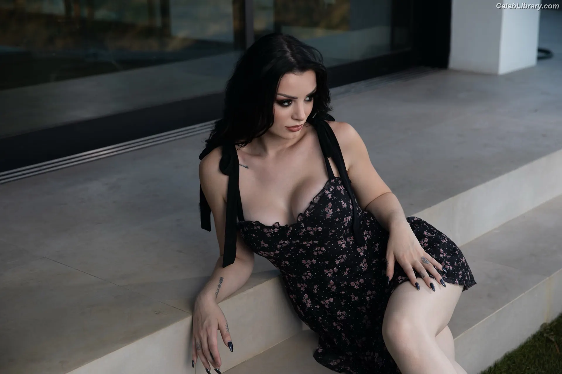 Saraya Bevis photo 22 of 839