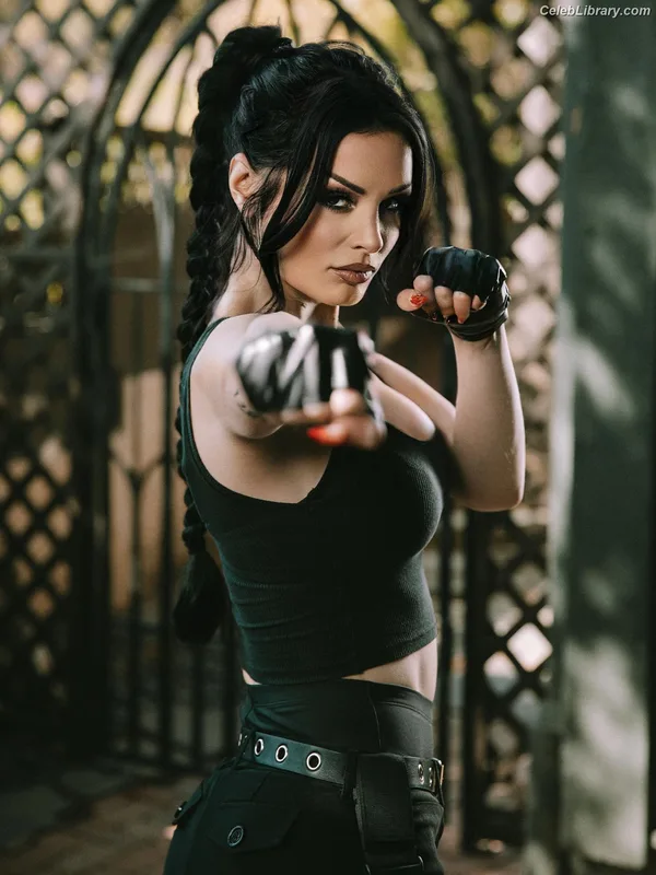 Saraya Bevis photo 12 of 838