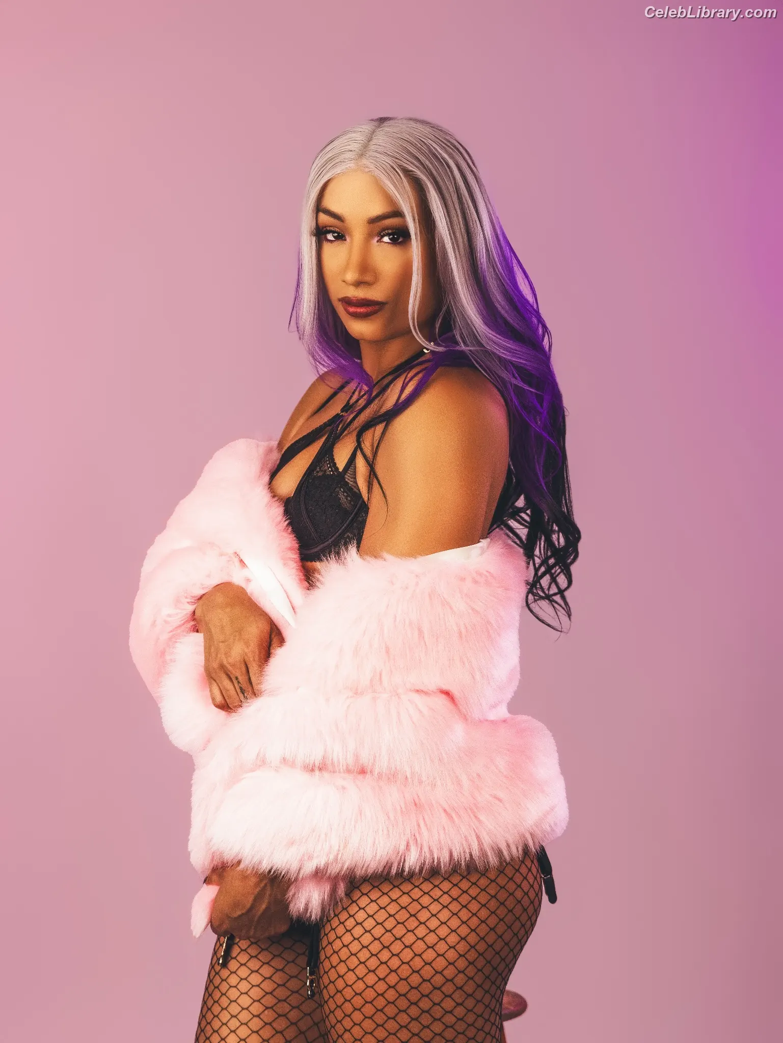 Sasha Banks photo 12 of 775