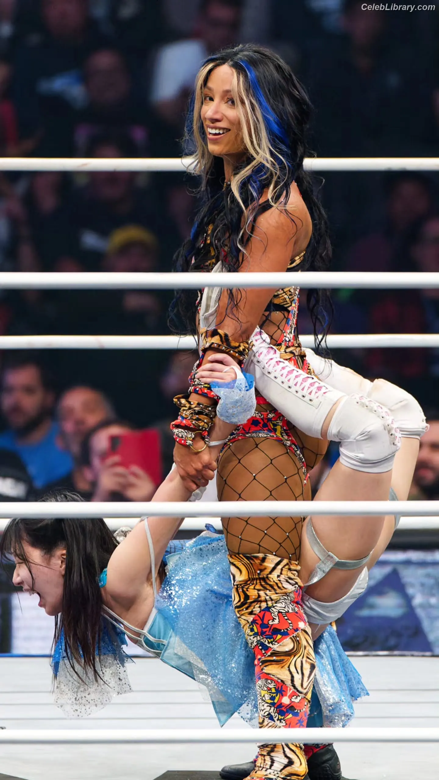 Sasha Banks photo 13 of 775