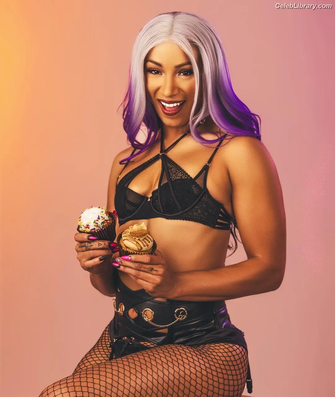Sasha Banks photo 7 of 775