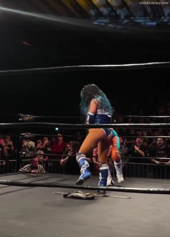Sasha Banks photo 8 of 776