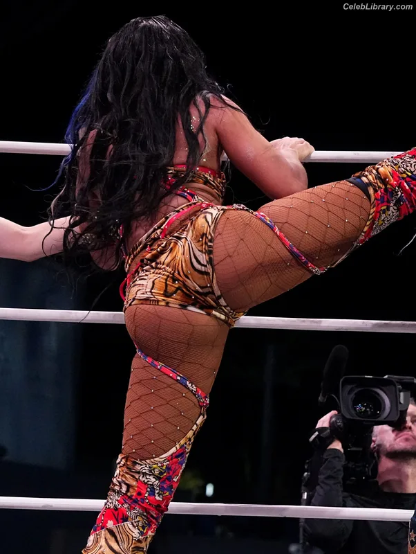 Sasha Banks photo 21 of 776