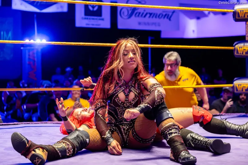 Sasha Banks photo 2 of 776