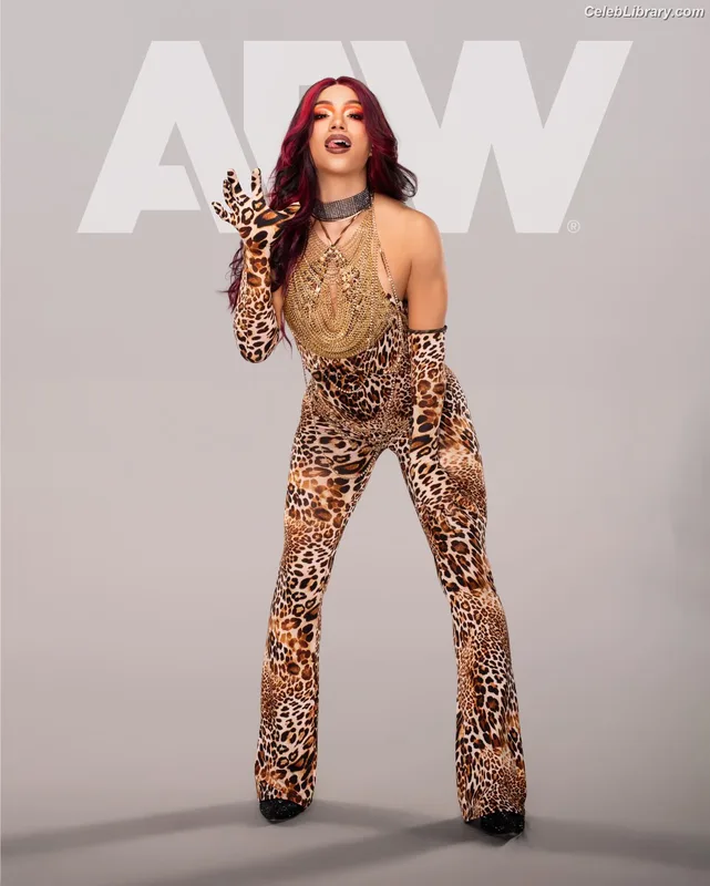 Sasha Banks photo 3 of 776