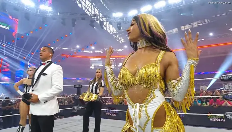 Sasha Banks photo 17 of 776