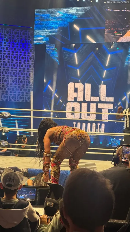 Sasha Banks photo 12 of 776