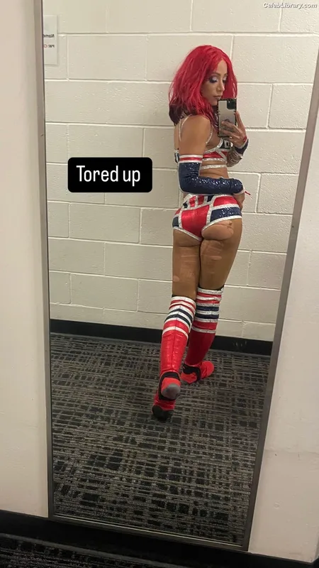 Sasha Banks photo 4 of 776