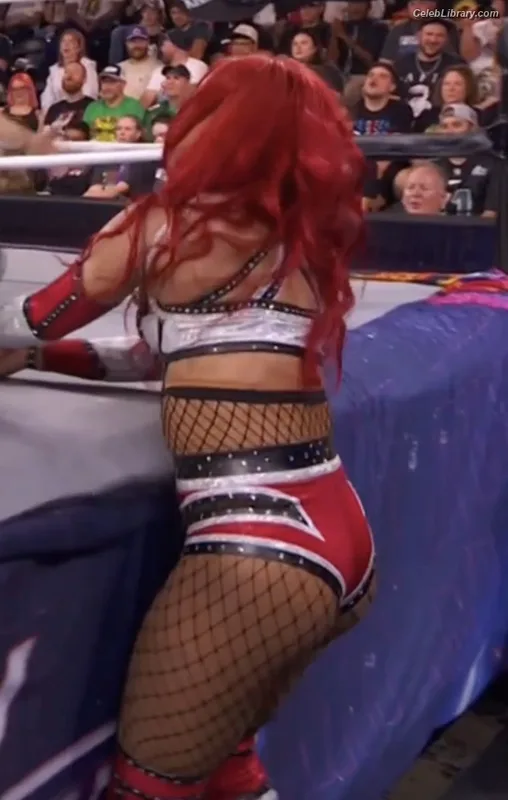 Sasha Banks photo 13 of 776