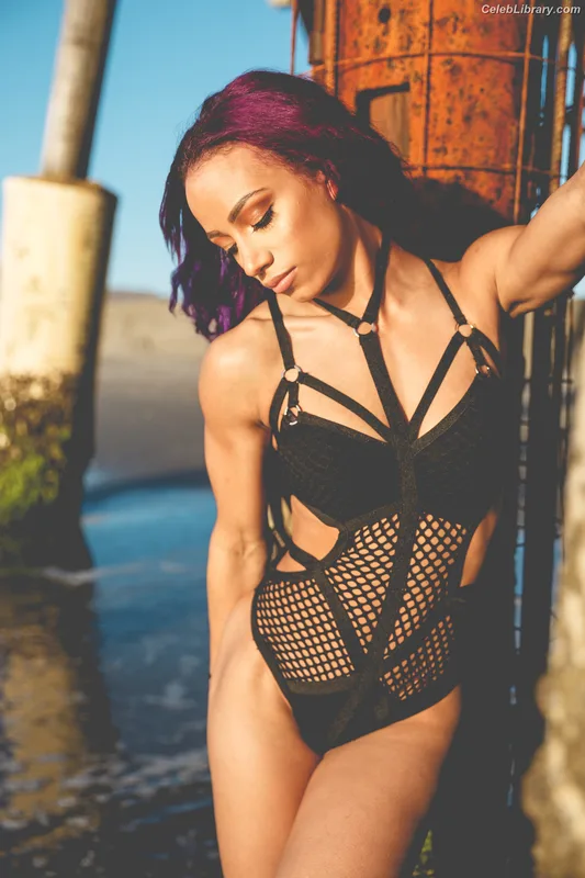 Sasha Banks photo 12 of 776