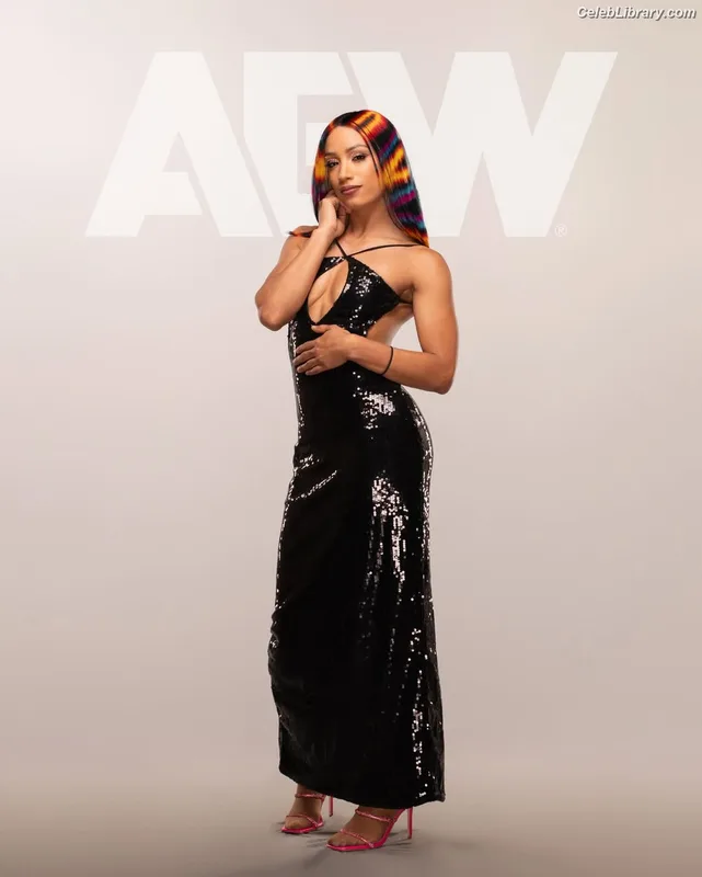 Sasha Banks photo 8 of 776