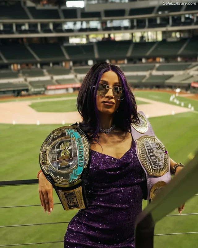 Sasha Banks photo 16 of 776