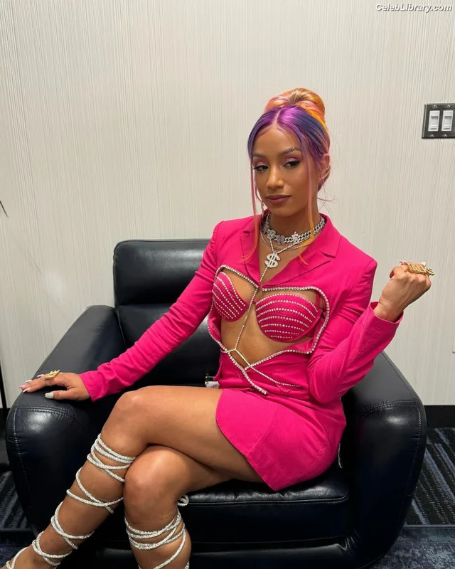 Sasha Banks photo 20 of 776