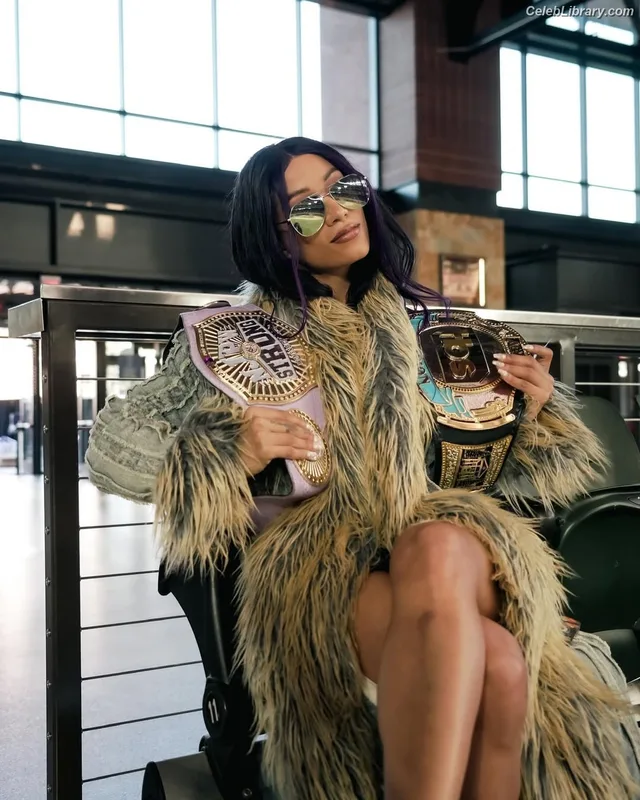 Sasha Banks photo 6 of 776
