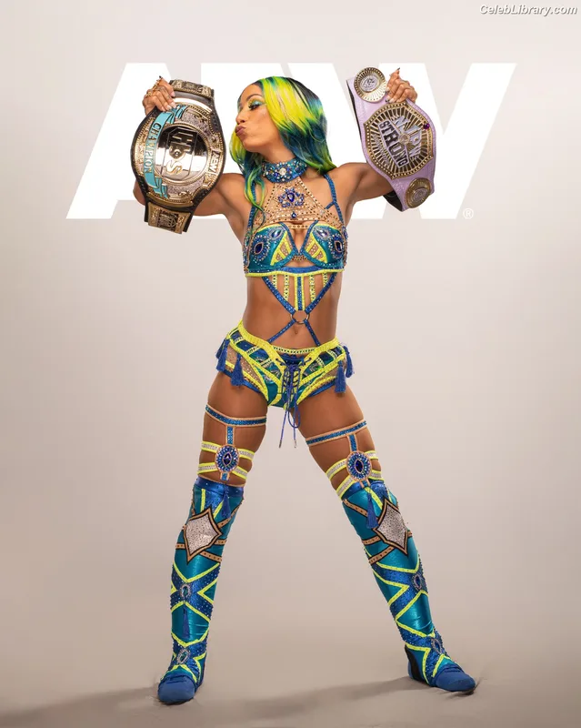 Sasha Banks photo 20 of 776