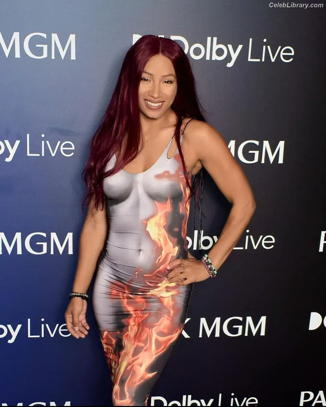 Sasha Banks photo 6 of 776