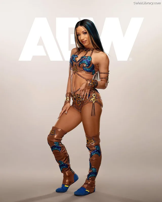 Sasha Banks photo 13 of 776