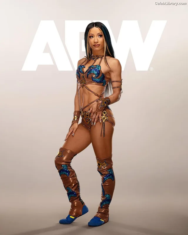 Sasha Banks photo 17 of 776