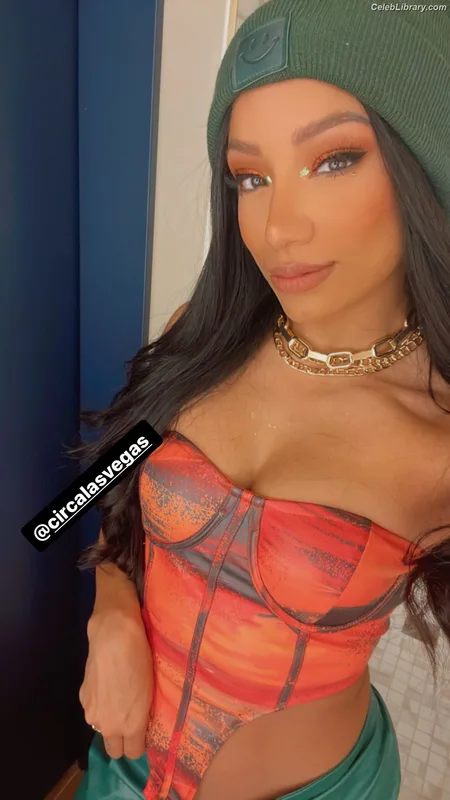 Sasha Banks photo 18 of 776