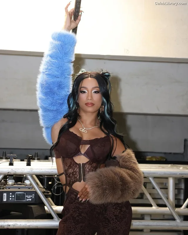 Sasha Banks photo 24 of 776