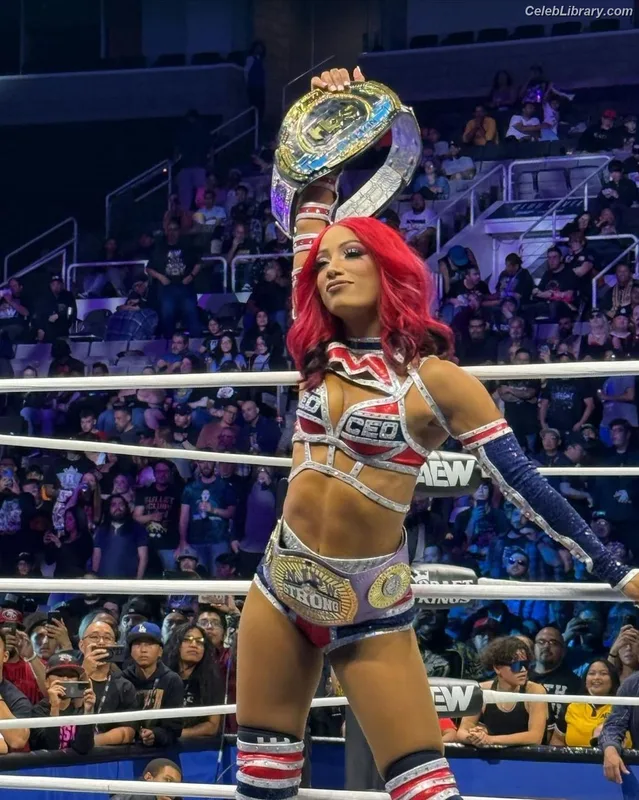 Sasha Banks photo 6 of 776