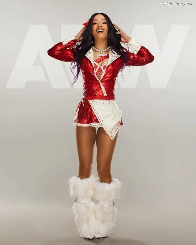 Sasha Banks photo 14 of 776