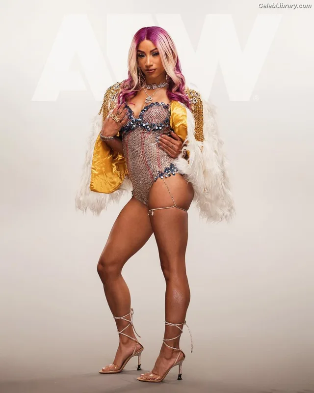 Sasha Banks photo 7 of 776