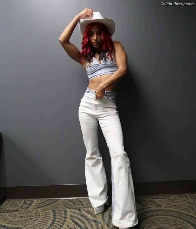 Sasha Banks photo 20 of 776